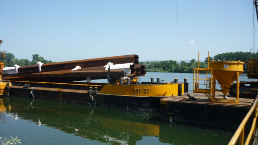 Metalu Holland levert drijvende steigers voor de uitbreiding van een jachthaven in Offendorf, Frankrijk.